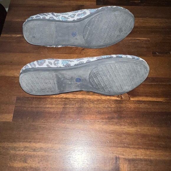 Rothy’s Gray Spotted Flats Size 7